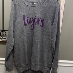 Bella Canvas( Canvas) Tigers sweatshirt L